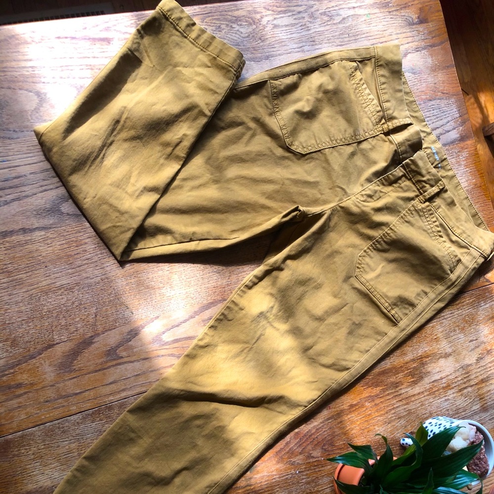 Old Navy Pixie Khakis
